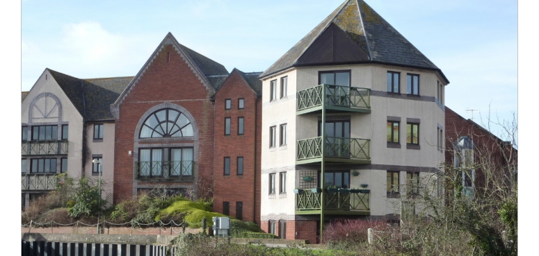 Canal Side property to Rent in Exeter