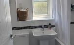 BATHROOM (2).jpg