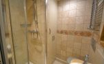 ENSUITE (5).JPG