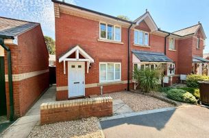 Etonhurst Close, Clyst Heath, Exeter